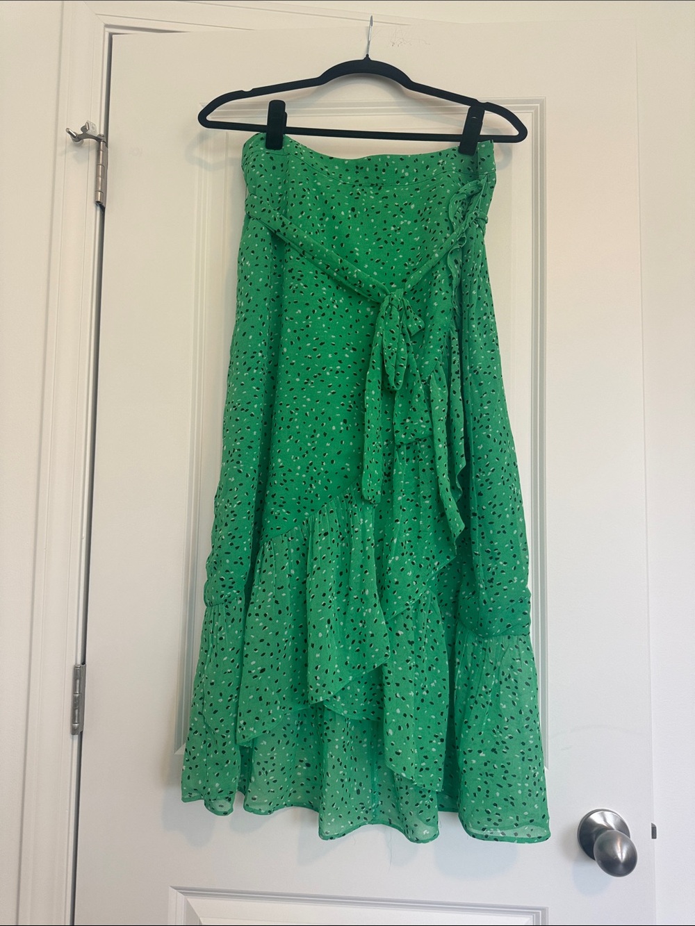 Ann Taylor Green Tiered Wrap Maxi Skirt with Dotted Print